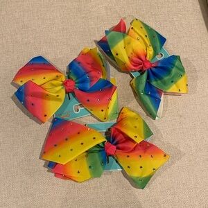 NWT Copper Key rainbow 🌈 bow hair clip